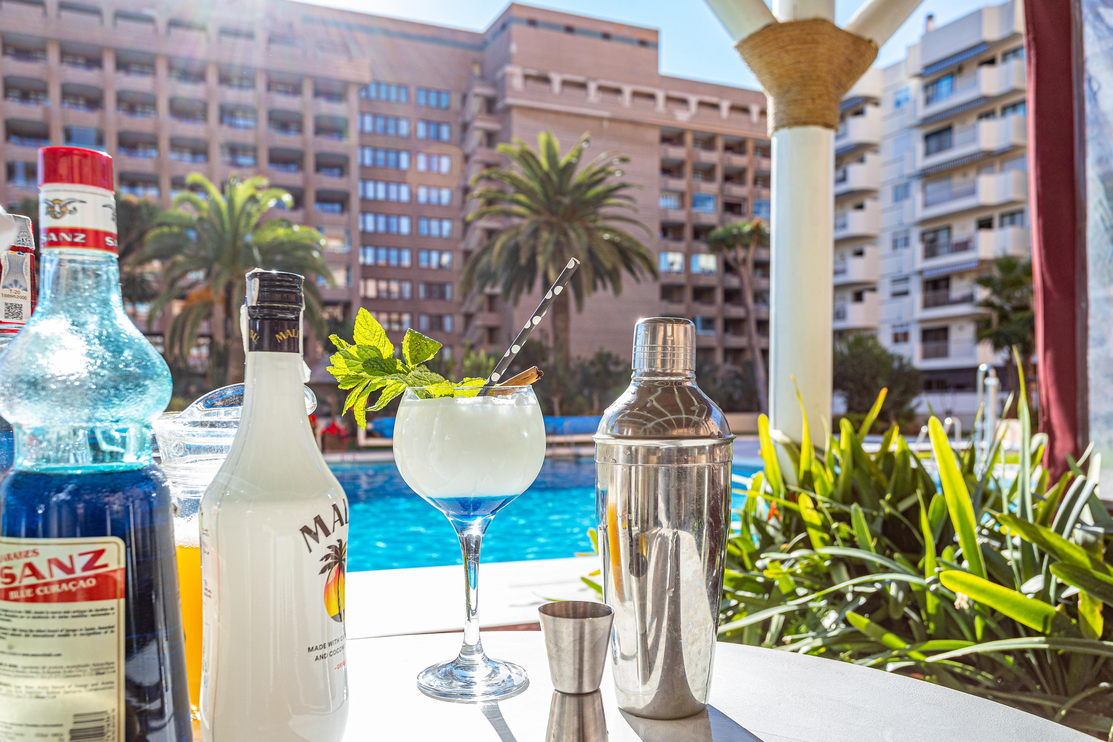 Hotel Apartamentos Pyr Fuengirola Ngoại thất bức ảnh