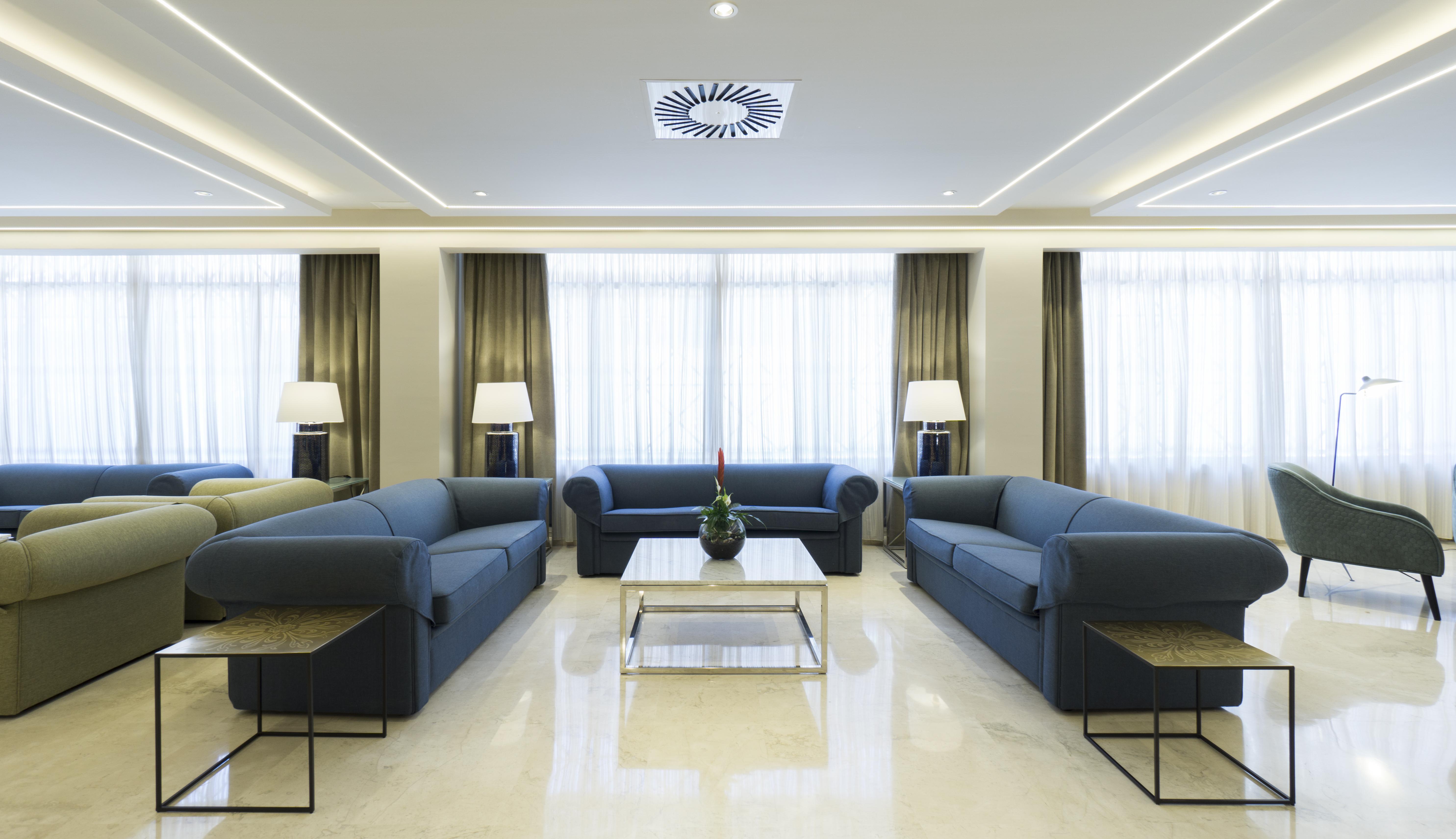 Hotel Apartamentos Pyr Fuengirola Ngoại thất bức ảnh