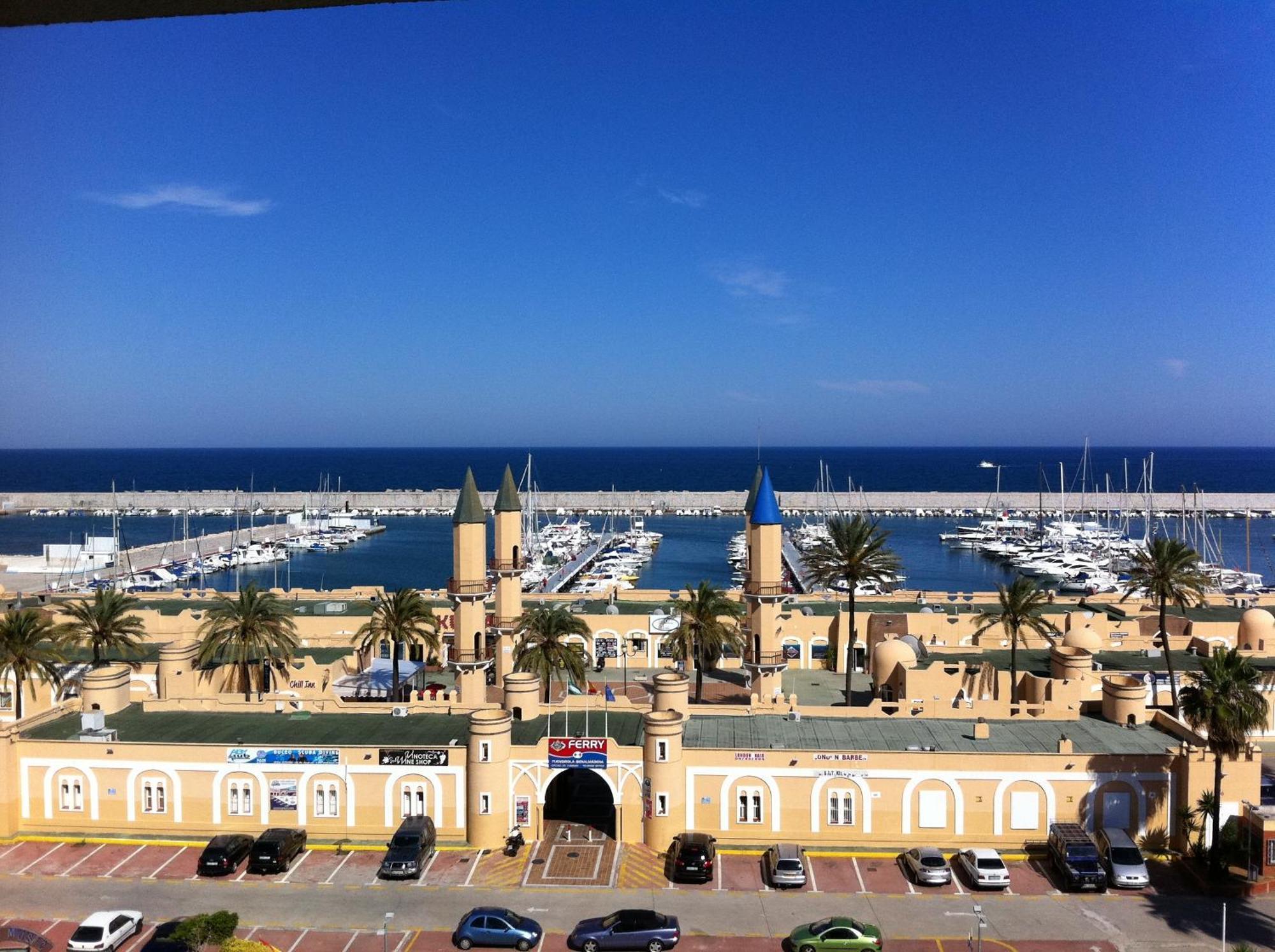 Hotel Apartamentos Pyr Fuengirola Ngoại thất bức ảnh
