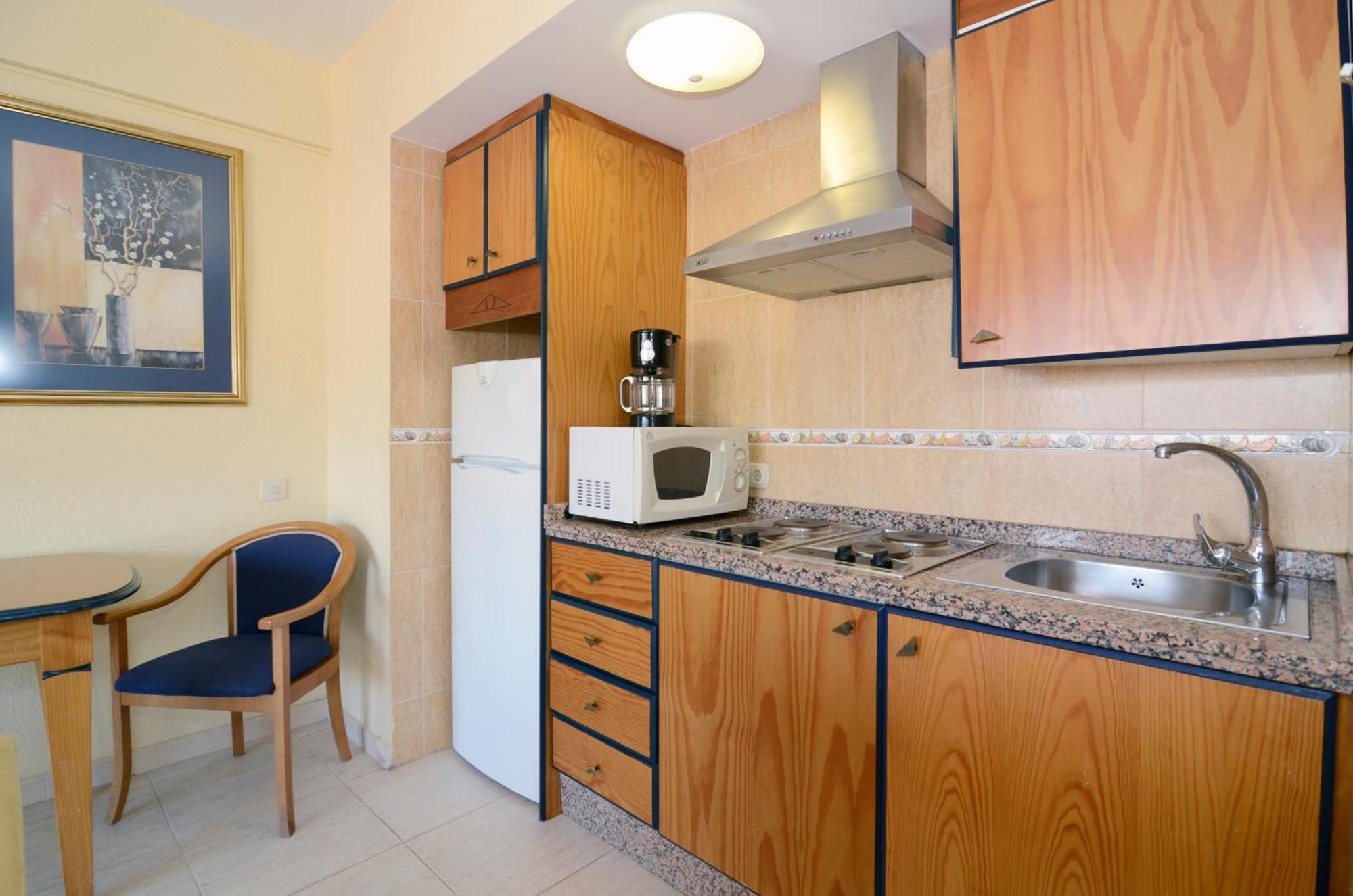 Hotel Apartamentos Pyr Fuengirola Ngoại thất bức ảnh