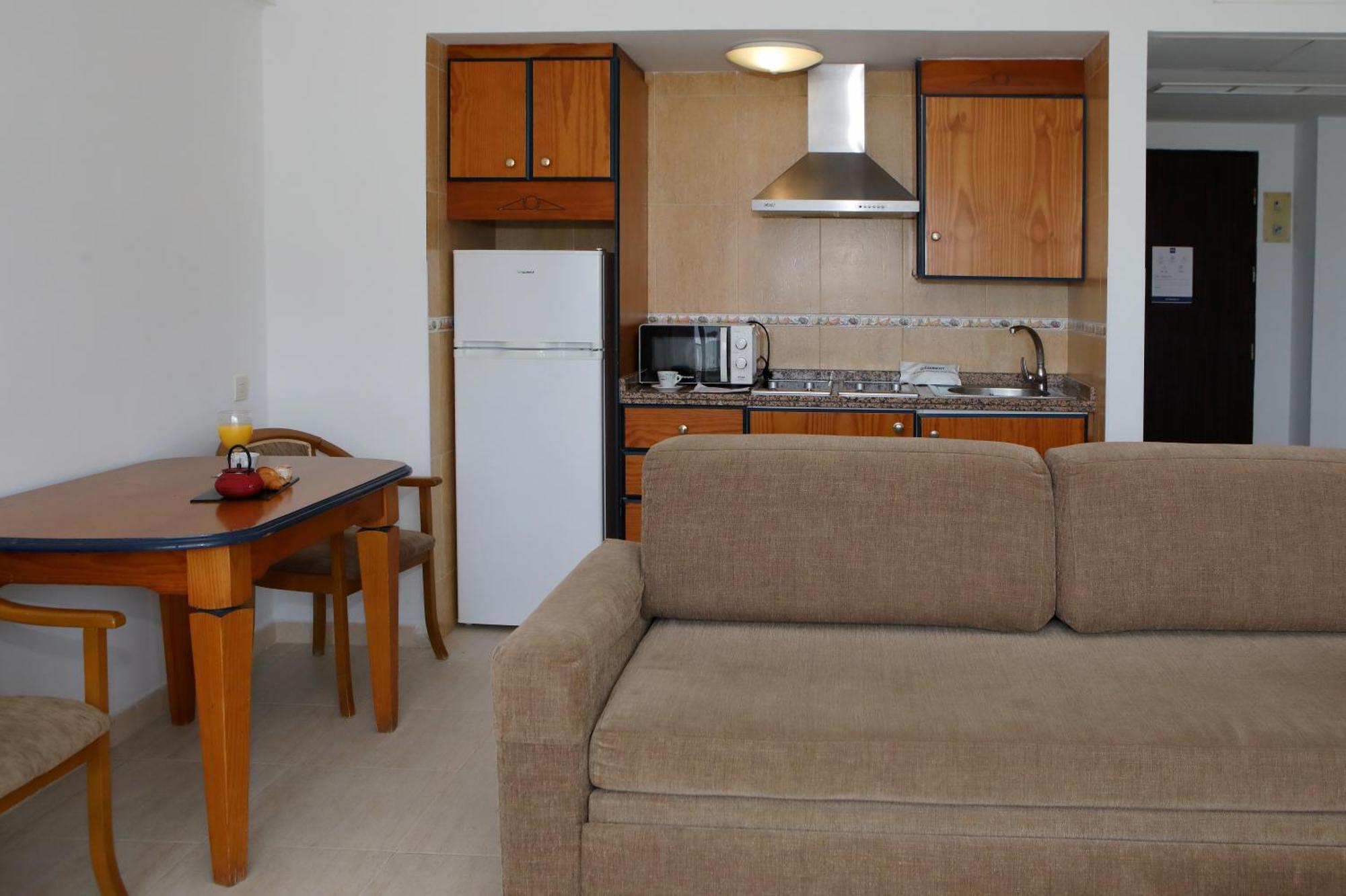 Hotel Apartamentos Pyr Fuengirola Ngoại thất bức ảnh