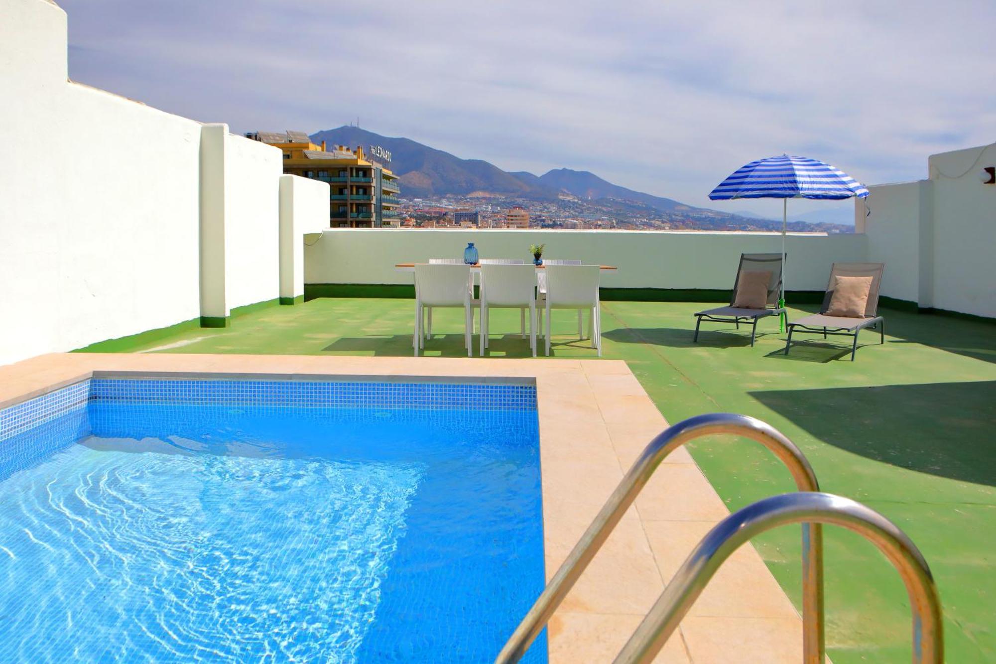 Hotel Apartamentos Pyr Fuengirola Ngoại thất bức ảnh